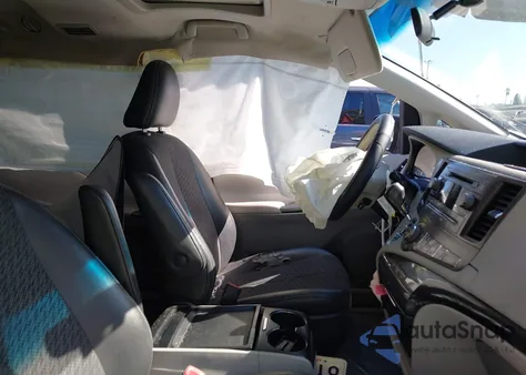 2011 Toyota Sienna Se из США, поврежденный, VIN 5TDXK3DC1BS153209